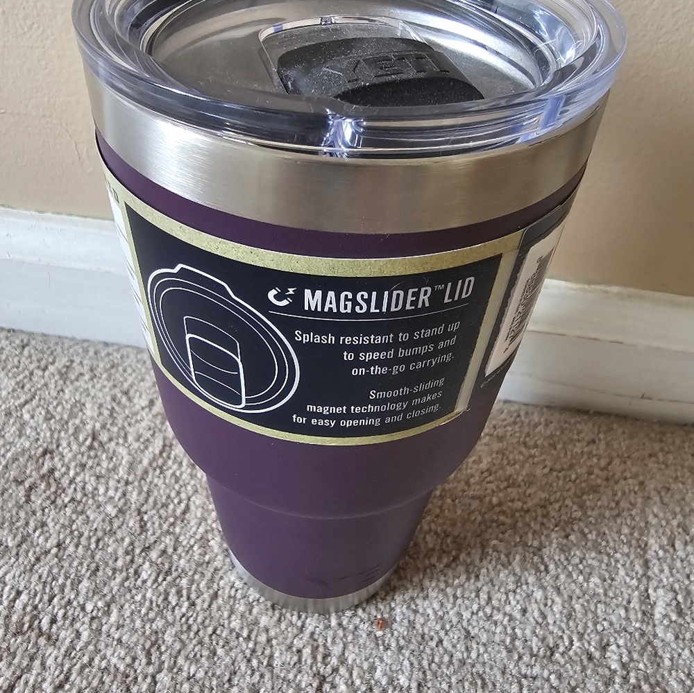 NWT Yeti Rambler 30oz Tumbler BRAND new. Purple Color
